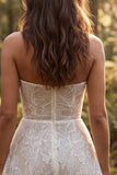 Robe blanche Petite Blanche Strapless A-Line