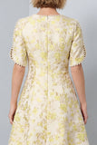 Robe de travail midi fleur à col rond jaune clair ligne A