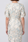 Robe midi midi Bodycon bleu clair à fleurs à col rond avec manches courtes