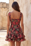 Robe de bal courte moulante à col bateau à étages de fleurs rouges avec volants