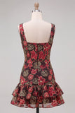 Robe de bal courte moulante à col bateau à étages de fleurs rouges avec volants