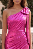 Robe rouge de fin d’année rouge à une épaule, métallique à fronces, asymétrique, avec nœud