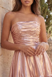 Robe de rentrée courte de rentrée, ligne métallique dorée et fronçée, avec volants