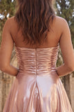 Robe de rentrée courte de rentrée, ligne métallique dorée et fronçée, avec volants