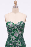 Robe courte de bal de rentrée verte bodycon sequins courtes de rentrée à la maison avec dentelle dans le dos