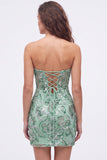 Robe courte de bal de rentrée verte bodycon sequins courtes de rentrée à la maison avec dentelle dans le dos