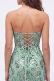 Robe courte de bal de rentrée verte bodycon sequins courtes de rentrée à la maison avec dentelle dans le dos