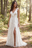 Robe de mariée longue ivoire à col en V à volants et fente