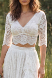 Robe de mariée longue en dentelle ivoire à manches demi-manches en V à longueur avec fente