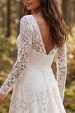 Robe de mariée en dentelle ivoire à manches longues en A avec fente