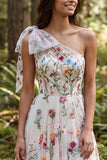 Robe de mariée longue en ivoire fleurie en A avec une épaule et fente