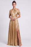 Robe formelle longue plissée en ligne A à col métallique doré et fendue