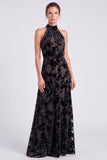 Robe longue formelle longue en velours fleur à col nez-nu olive, ligne en A