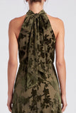 Robe longue formelle longue en velours fleur à col nez-nu olive, ligne en A