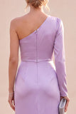 Robe maxi sirène froncée en satin à une épaule et mauve claire avec fente