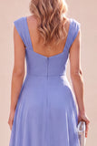 Robe maxi bleue A-Line à col carré avec volants