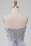 Robe de fin d’année grise grise sans bretelles florales transparentes en satin froncé avec dentelle dans le dos