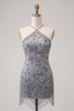 Robe courte de rentrée à la rentrée à la maison à col hez-nu, grise à perles florales, avec franges