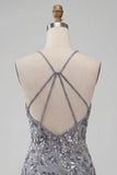Robe courte de rentrée à la rentrée à la maison à col hez-nu, grise à perles florales, avec franges