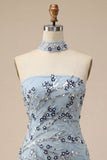 Robe courte de rentrée bleue body-moulante à sequins floraux avec franges