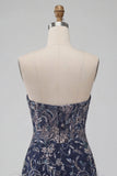 Robe courte de bal bleu marine bodycon, paillettes bleu marine courte avec plumes