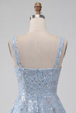 A-Line bleu ciel à longues bretelles courtes à sequins floraux robe de rentrée avec nœud