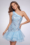 Robe courte de rentrée bleu bleu à fleurs à une épaule avec volants