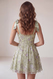 Robe courte de rentrée courte à la maison avec des brides épaisses en Sage Sage A-Line