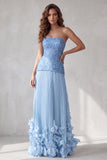 Robe de cérémonie bleue ligne A sans bretelles, plissée avec floral 3D et strass