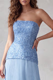 Robe de cérémonie bleue ligne A sans bretelles, plissée avec floral 3D et strass