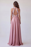 Robe longue de cérémonie rose à col haut avec appliqués floraux 3D et dos ouvert