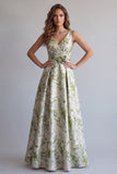 Robes de cérémonie vert clair ligne A froncée avec fleurs 3D