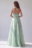 Robes de cérémonie longue verte ligne A en organza florale à encolure dos-nu