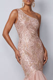 Une épaule en forme de sirène rose paillettes longue robe de la mère de la mariée avec volants