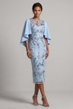 Robe Bodycon bleu ciel à paillettes à col rond Fleur Mother of the Bride avec manches cape