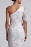 Robe de la mère de la mariée en paillettes florales blanches à sequins floraux