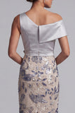 Robe de la mariée à paillettes argentées bodycon, fleurie, une épaule longue, avec fente