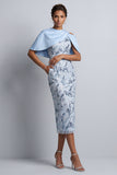 Robe de la mère de la mariée midi bleu bleu fleuri bodycon paillettes