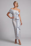 Robe longue de mère de la mariée en sequins bodycons bleu poussiéreux avec nœud long