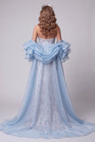 Robe longue de concours sirène bleu clair sans bretelles florales perlées avec traîne à volants