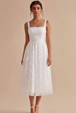 Robe de fiançailles midi blanche à col carré carré en ligne A