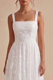Robe de fiançailles midi blanche à col carré carré en ligne A
