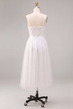Robe de fiançailles midi blanche à col carré carré en ligne A