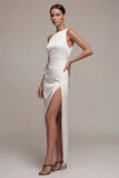 Robe de fiançailles longue en satin à col rond à col rond blanche avec fente