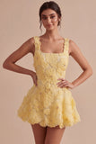 Robe courte de rentrée jaune à la maison en perles à col carré en A, perles
