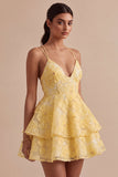 Robe courte de rentrée à la maison à volants à étages en ligne A jaune