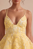 Robe courte de rentrée à la maison à volants à étages en ligne A jaune