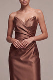 Robe longue formelle en satin sans bretelles sans bretelles à fourreau