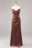 Robe longue formelle en satin sans bretelles sans bretelles à fourreau