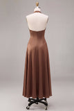 Robe formelle longue longue en A en satin à col nu café